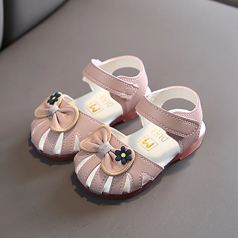 

Newest Toddler Baby Shoes 2021 Leathers Sandals With Soft Soles Summer First Walking For Girls Breathable Hollow Out Bow Shoes