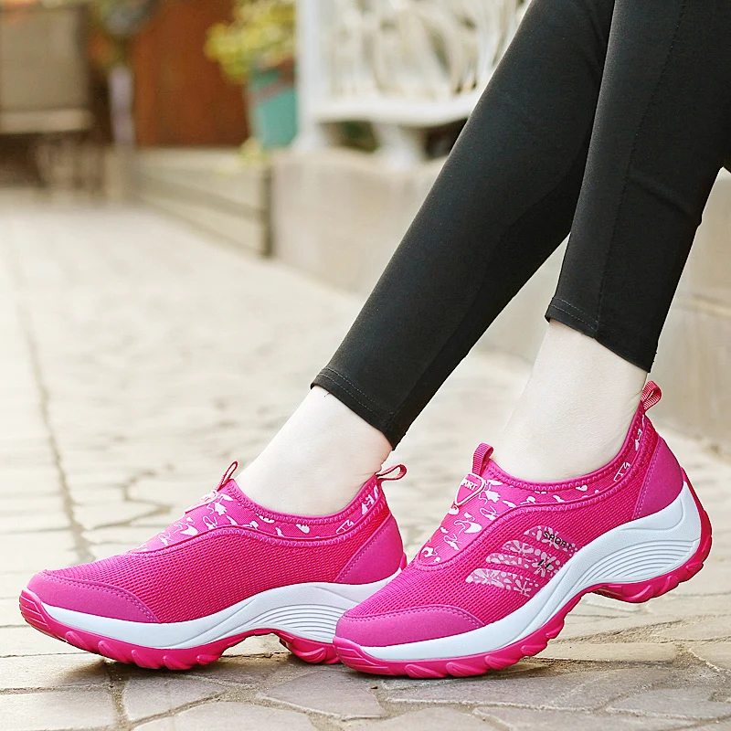 Женские туфли на платформе черные повседневные Балетки без застежки