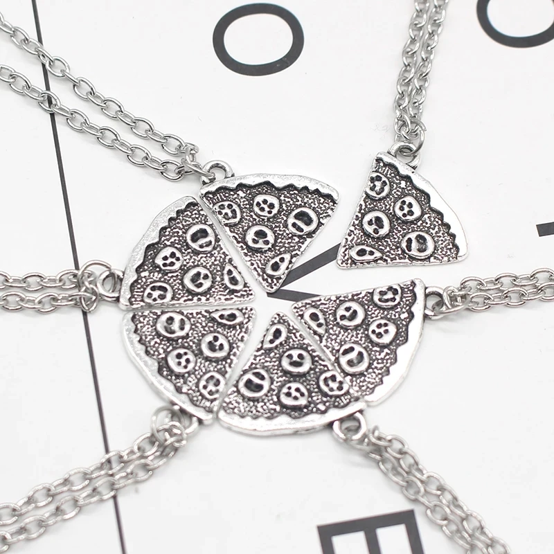 

Pizza Necklace Keychain Food Metal Pendant Send Friends Birthday Party Gifts Retro Korean Fashion Cute Jewelry Accessories