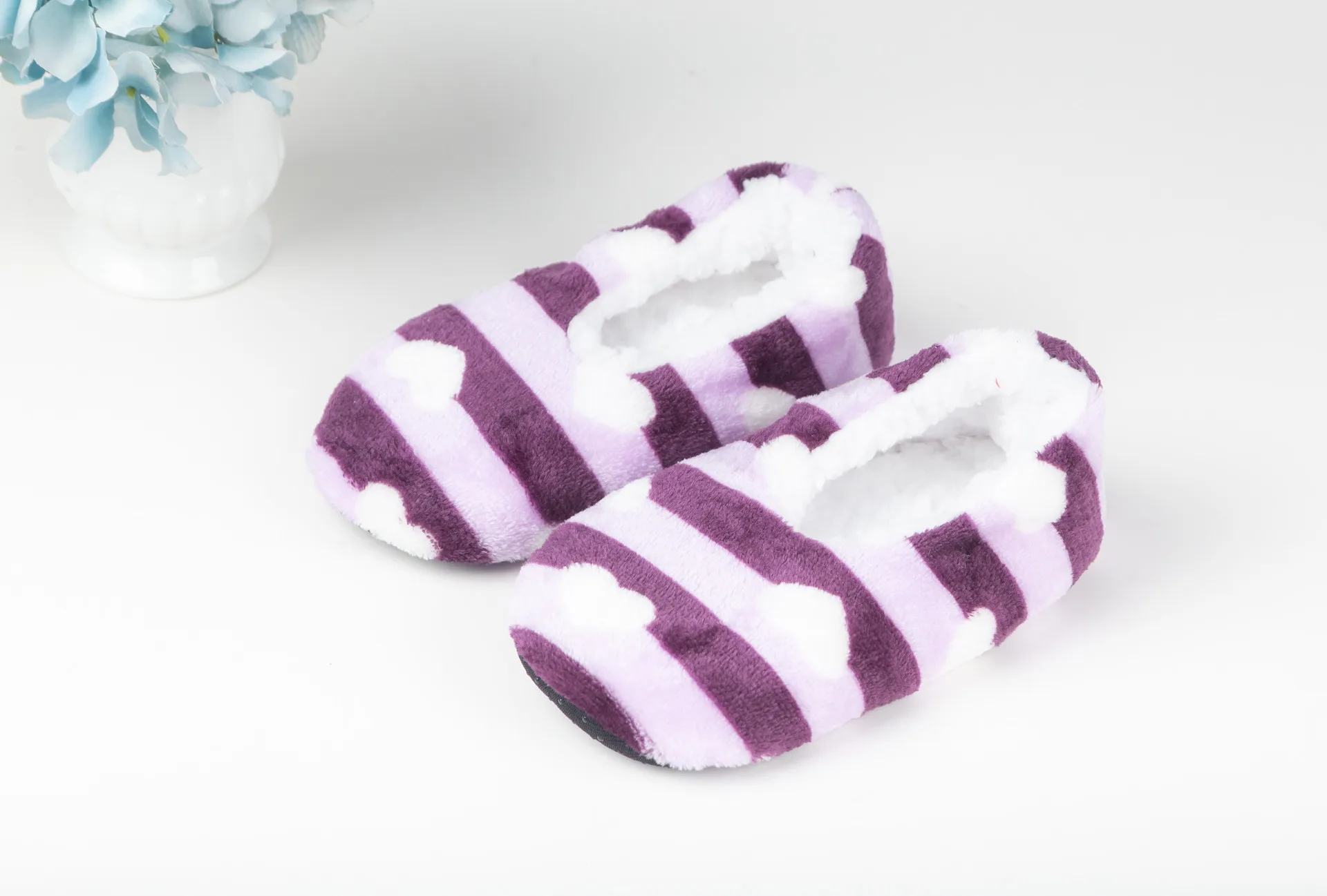 Children's Socks Thick Warm Indoor Floor Velvet Padded Soft Anti-slip Slippers Christmas Gift Love Pattern Vintage | Женская одежда