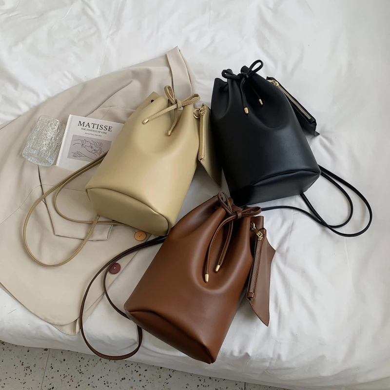 

Женская сумка на плечо в форме ведра, рюкзак на шнурке с маленьким кошельком, однотонная сумка для ежедневного путешествия, поездок, новый