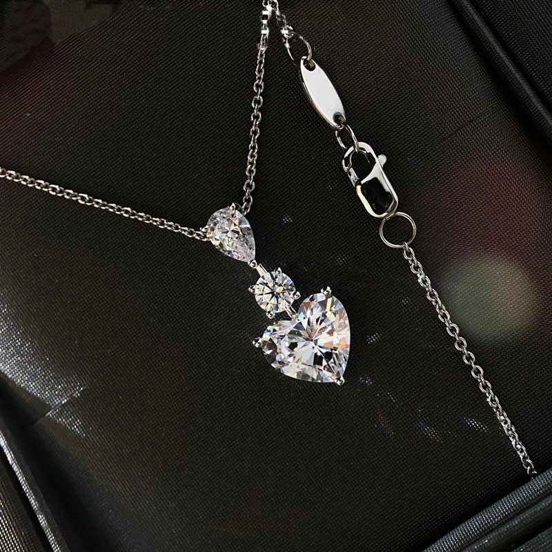 

2021 Heart cut 3ct Diamond Pendant Real 925 Sterling Silver moissanite Wedding Pendants Necklace For Women Bridal Choker Jewelry
