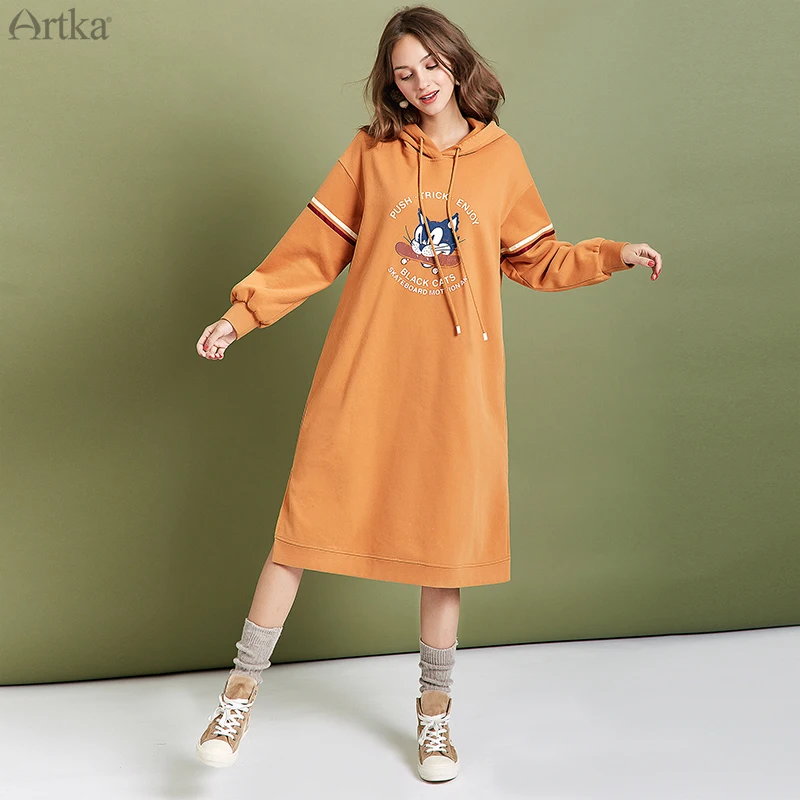 Женская толстовка с капюшоном ARTKA черная Длинная свободного покроя мультяшным