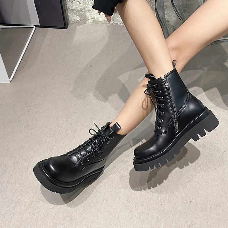Harga 2020 Gugur Musim Dingin Baru Depan Lace-Up Sepeda Motor Sepatu Kulit Tumit Tebal Wanita Sepatu Fashion Platform Martin Boots X502