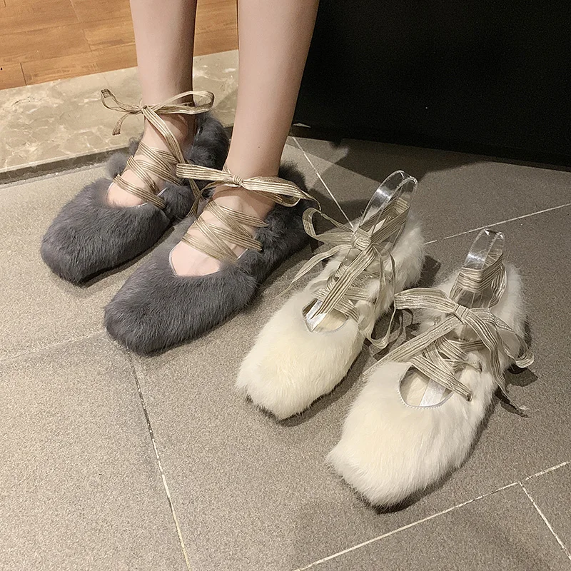 Балетки на плоской подошве с квадратным носком и перекрестной шнуровкой меху