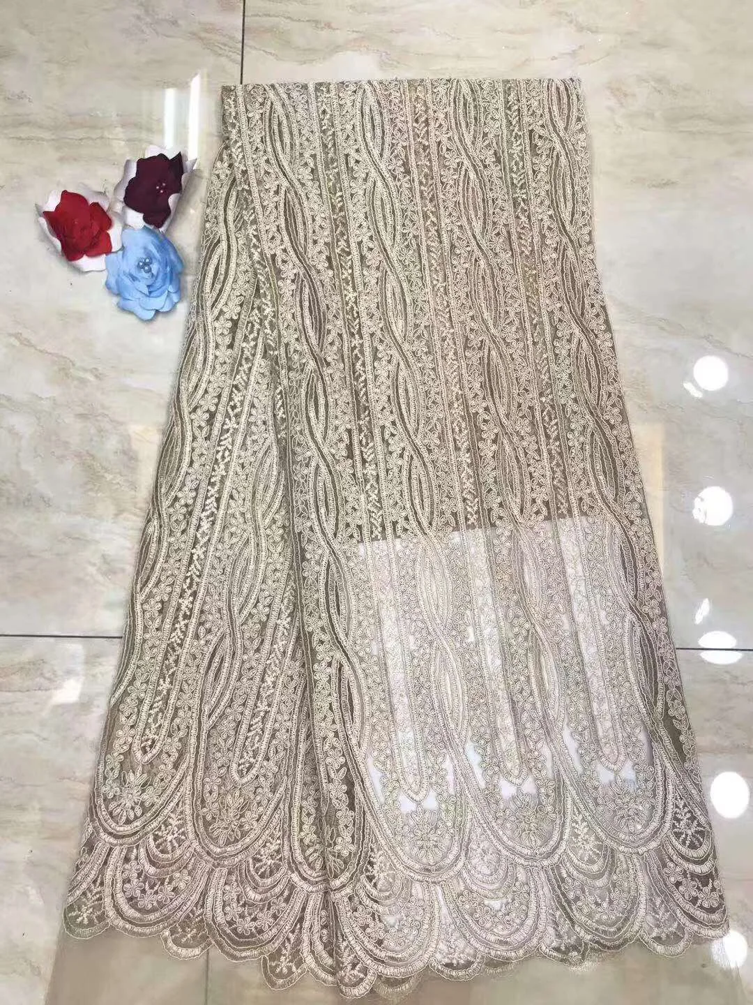 

Latest French Nigerian Laces Fabrics High Quality Tulle African Laces Fabric Wedding African French Tulle Lace D191