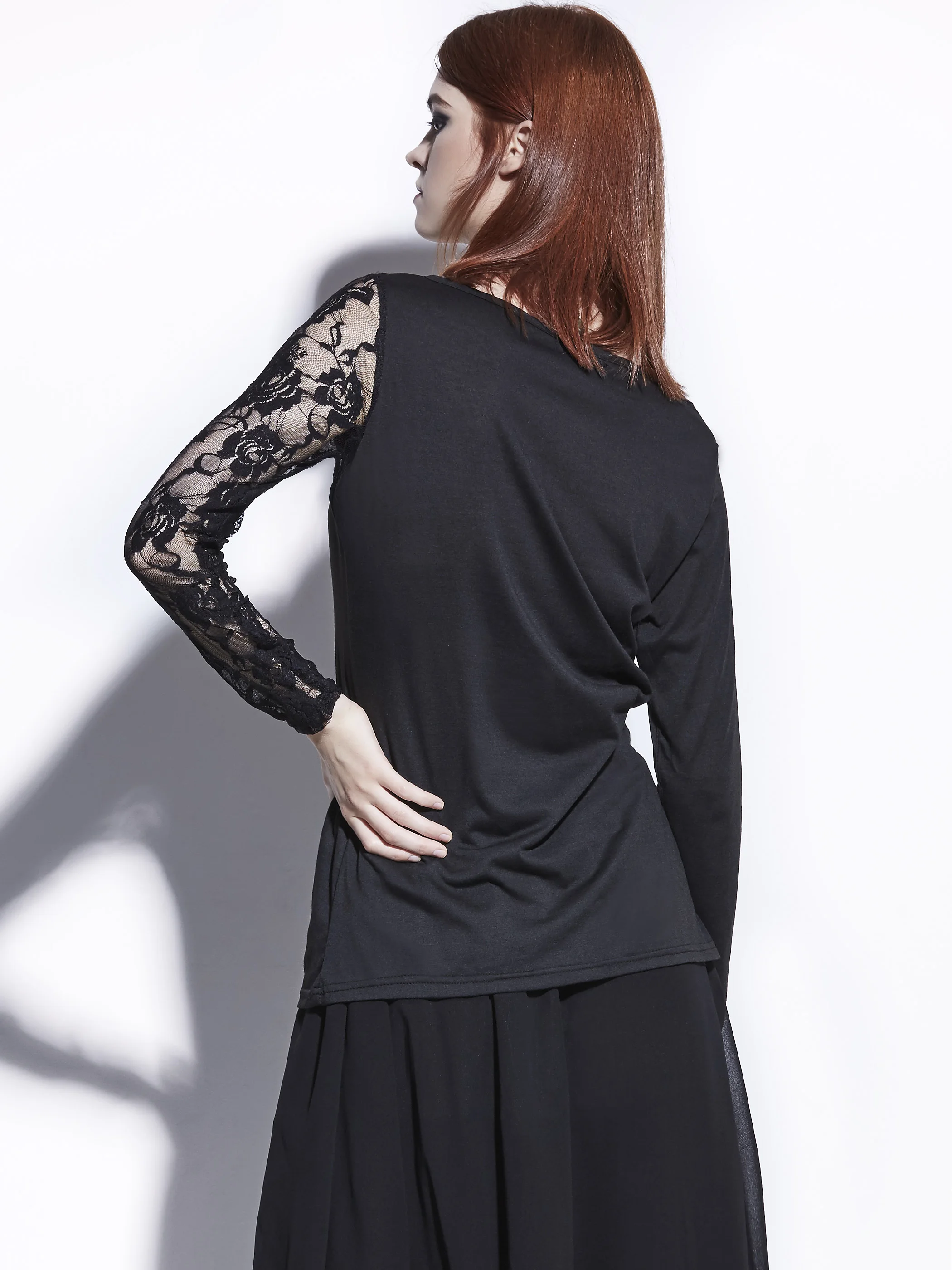 

SALE Long Sleeve Pullover Black Gothic Style Tshirt Female Slim Skull Print Lace Patchwork 2021 Women Casual Women's T-shirt