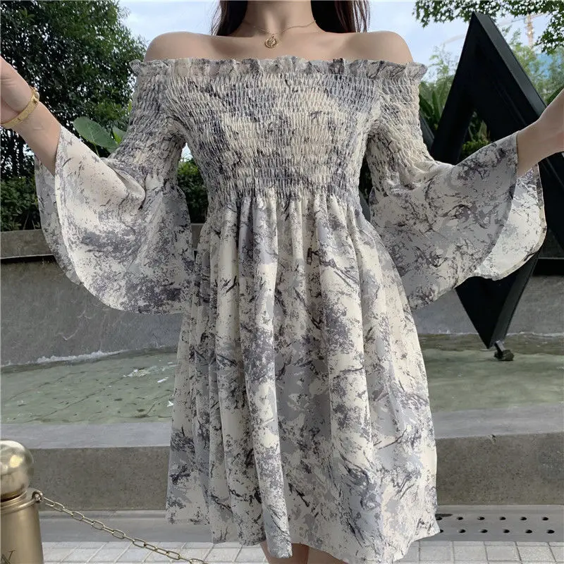 

2021 summer new one line trumpet sleeve floral waist dress women's wear