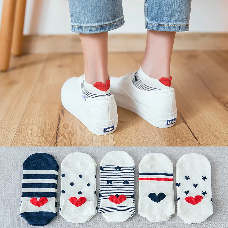 

5 Pairs Lot Cotton Women Socks Female Casual Boat 3D Pack Cartoon Harajuku Unicron Cat Cute Invisiable Funny Girl Ankle Sock Set