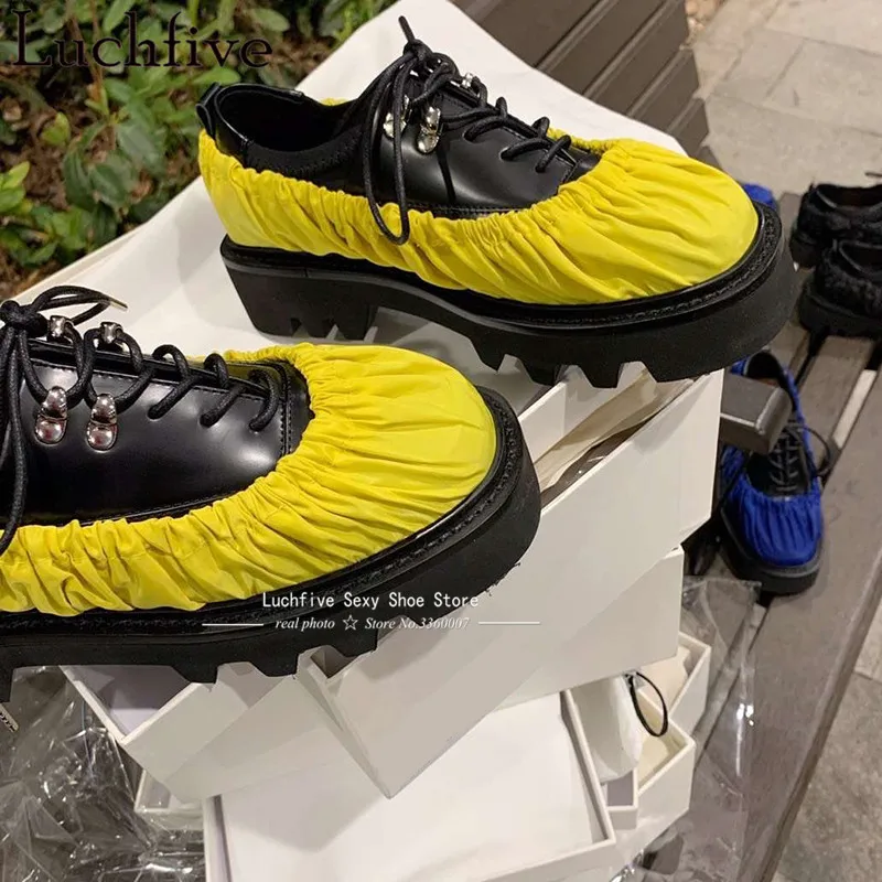 Туфли женские на шнуровке эластичные плоская подошва круглый носок мюли