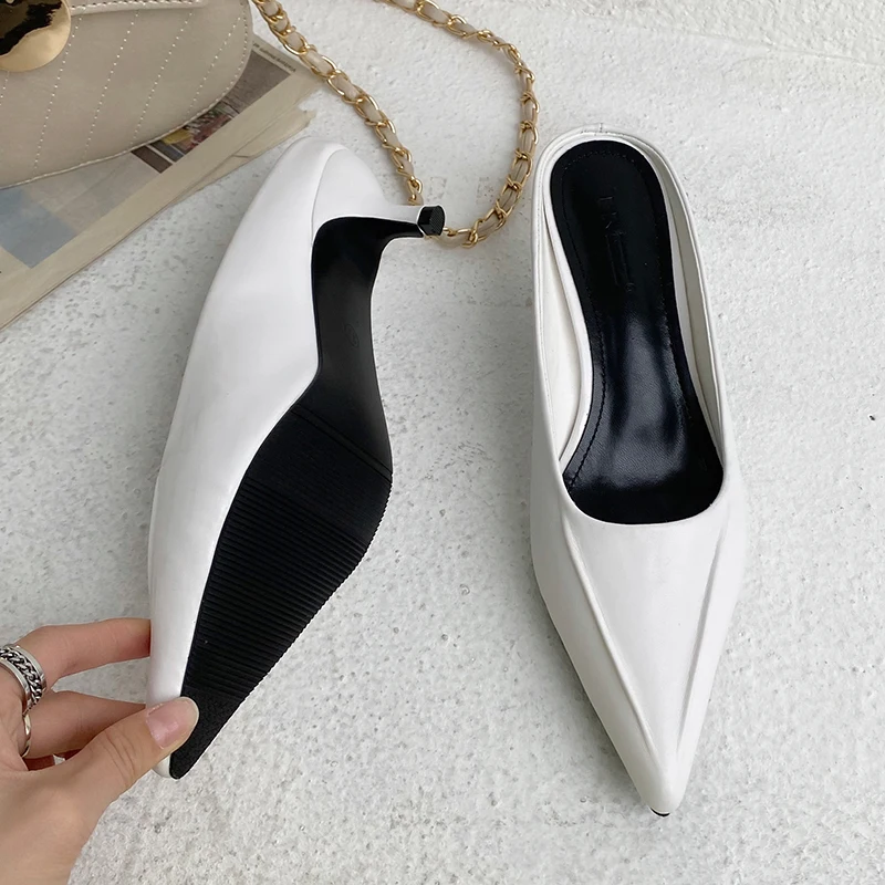 

Women's Shoes