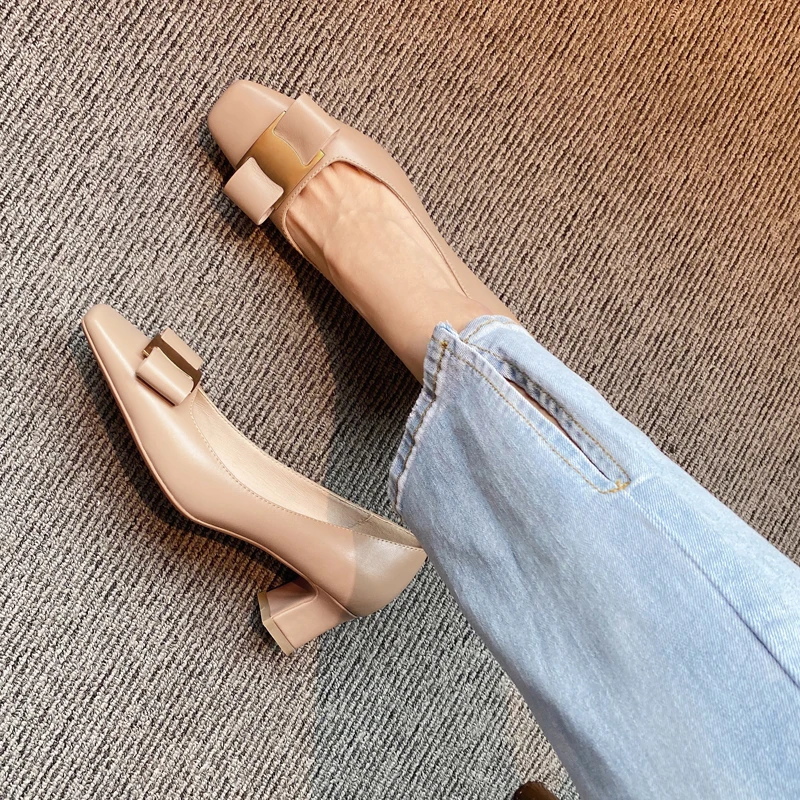 

Elegant Square Toes Ladies Shoes Genuine Leather Mid Heel Shoes Chunky Heels Metal Decoration Women Pumps 2021