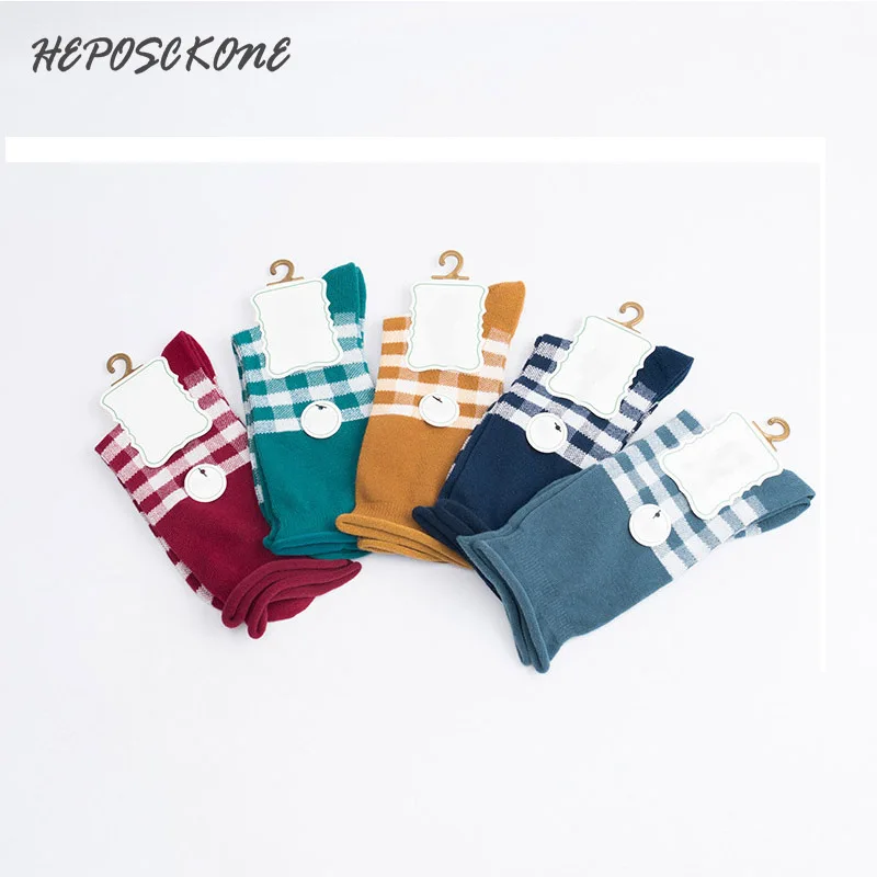 

New Autumn Winter Fashion College Style Creative Grid Stripe Pattern Cotton Women Socks Combed Tube Ladies Socks Cute Tide Sox