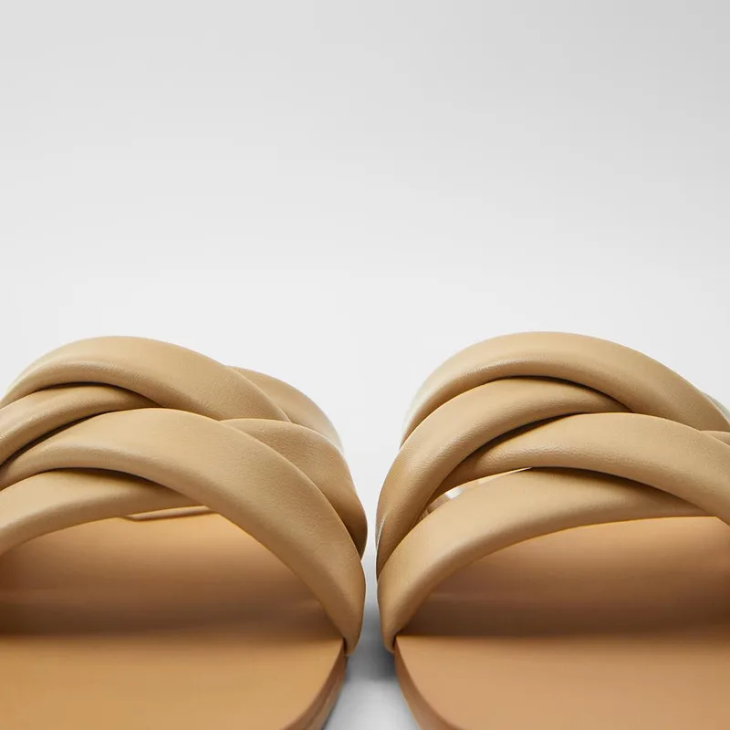 Сандалии женские на плоской подошве Стёганые босоножки из искусственной кожи с