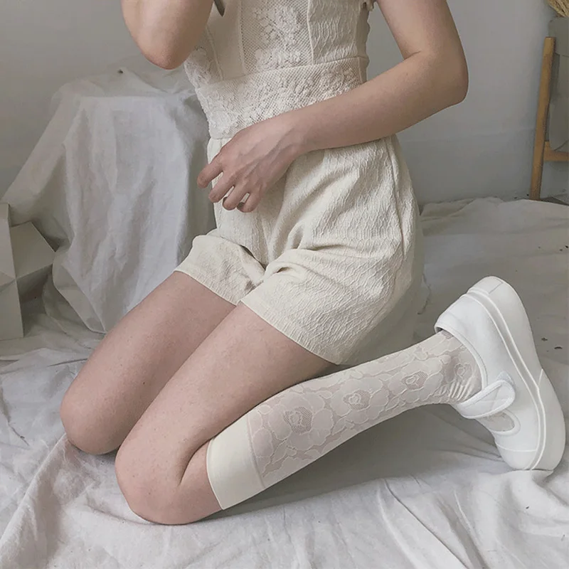 Retro Floral Long Stocking Women Lolita High Knee Socks Girls White Flower Ealstic Socks Leg Dress Calcetine
