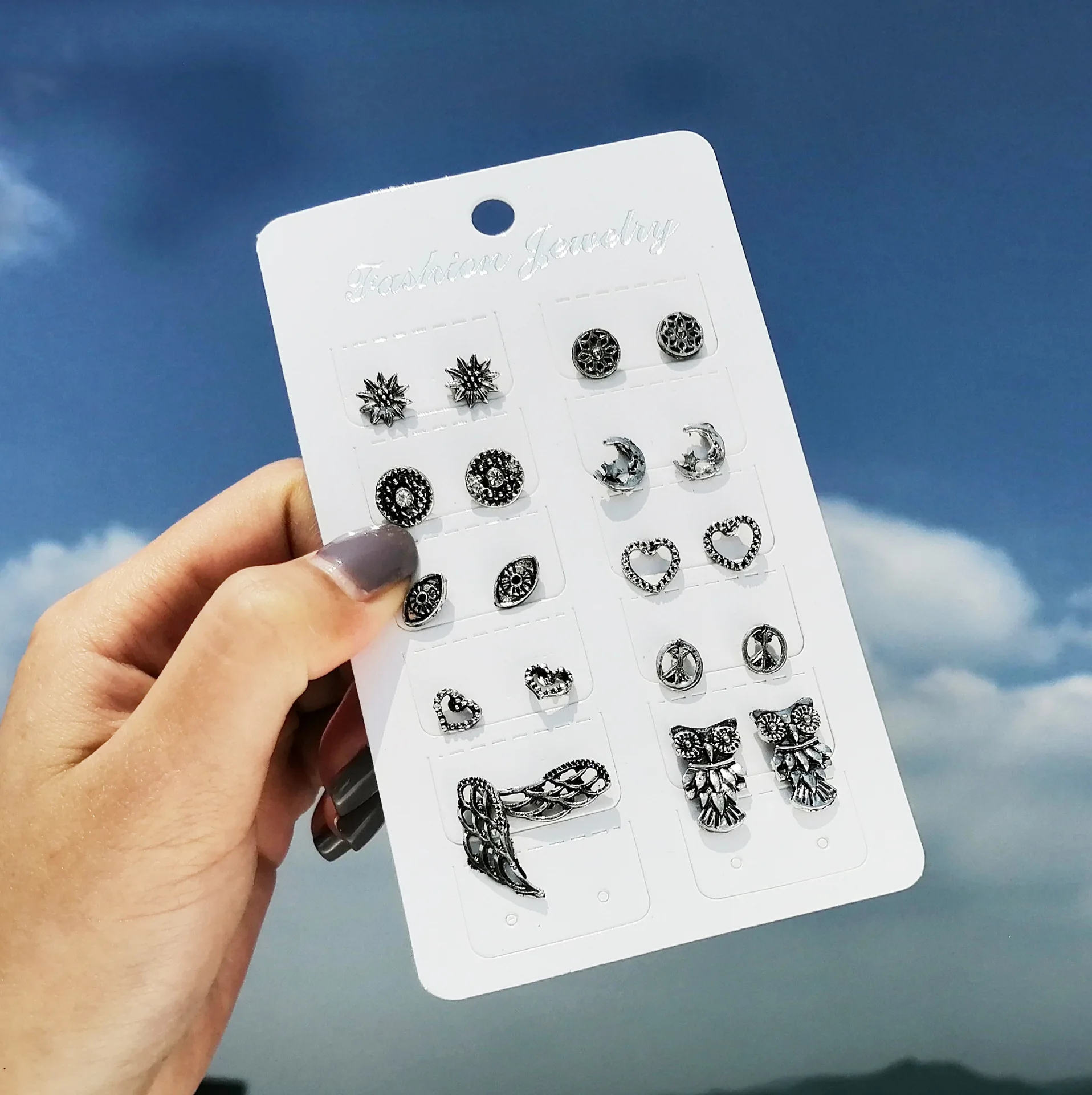 Женские серьги гвоздики с имитацией жемчуга серебряного цвета|Серьги-гвоздики| |