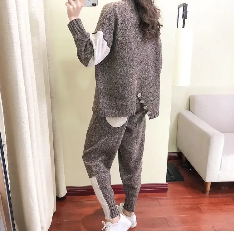 

2020 new leisure suit women's spring and autumn knitting two piece suit temperament fashion half turtleneck sweater Harlan pants