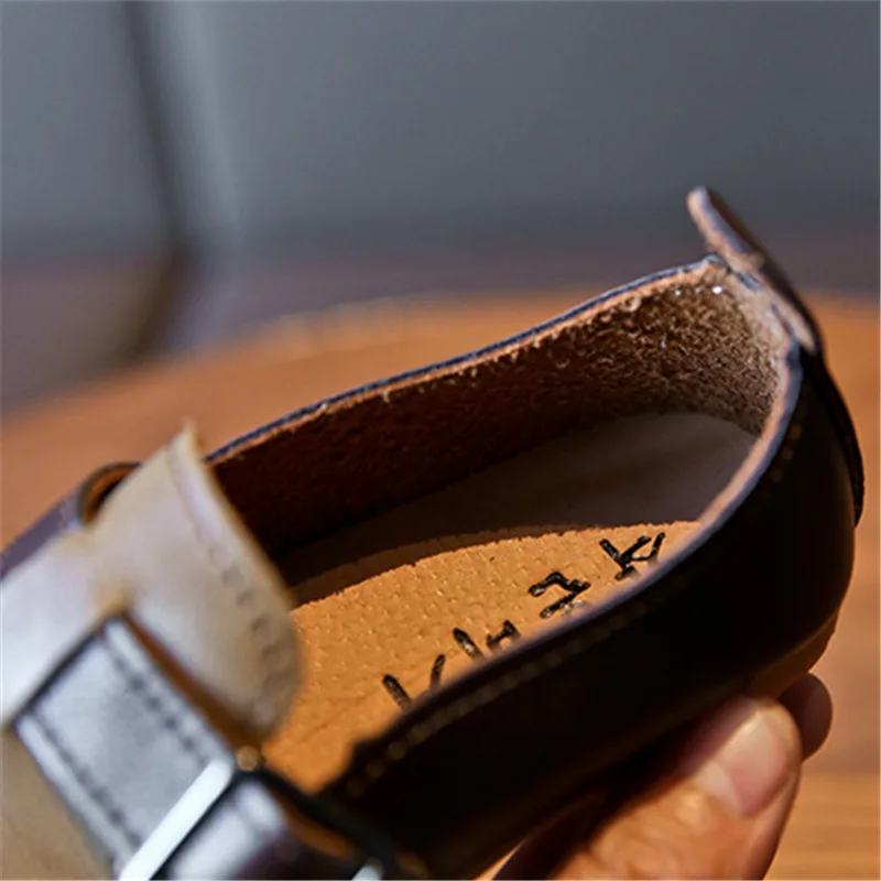 

Kids Shoes for Baby Girls Dung Shoes British Style Leisure Leather Patchwork Shoes Metal Buckle for Baby Boys Soft Bottom Sole