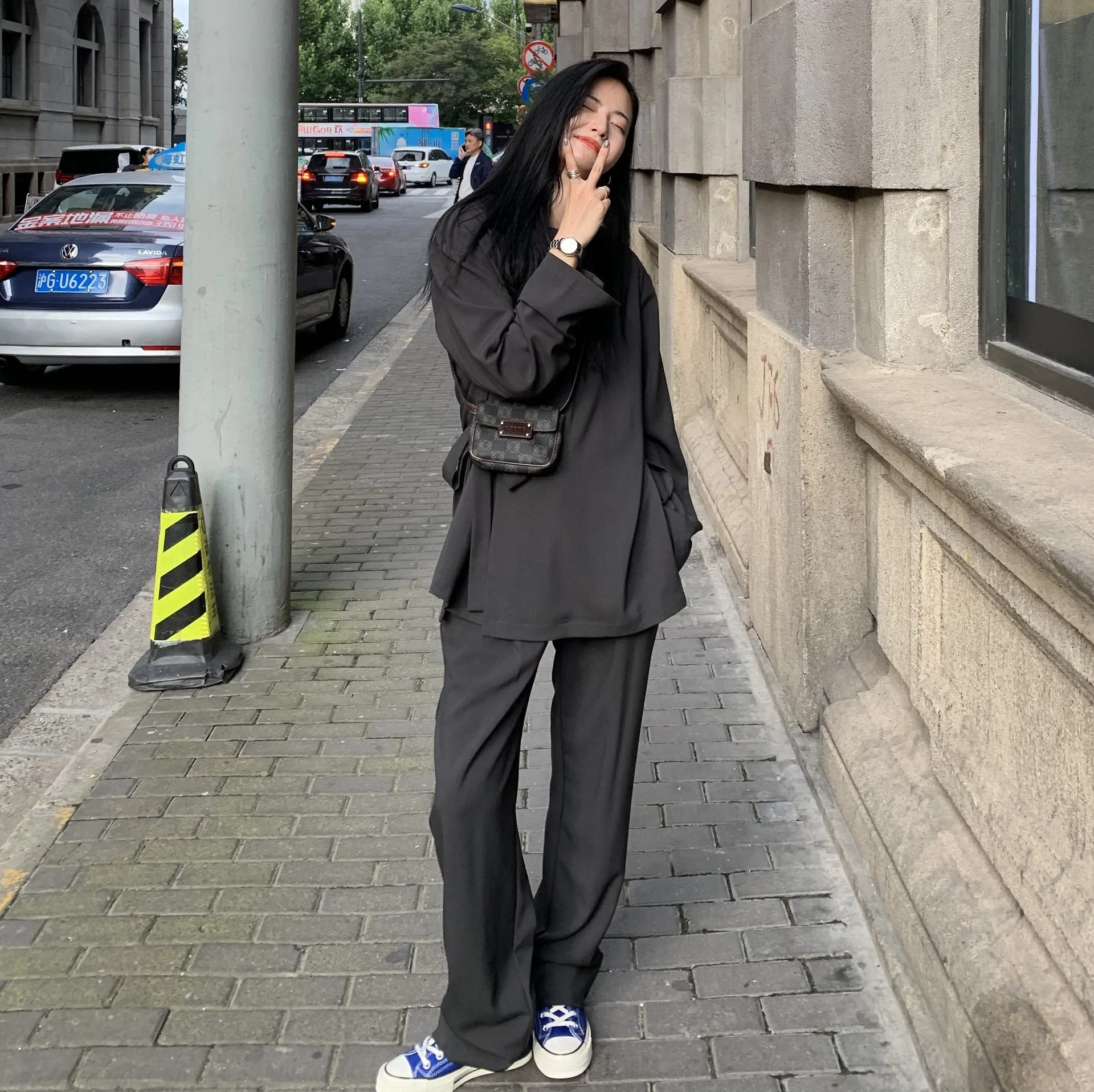 

Nan Tao spring 2021 new retro personality tie leisure suit jacket women's split loose suit
