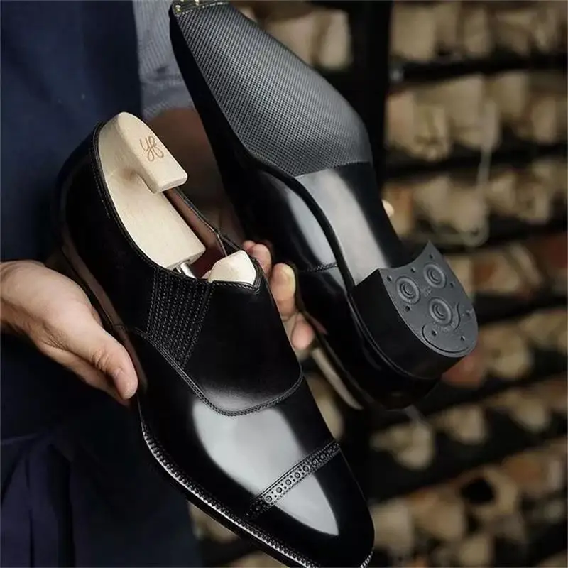 

2021 New Men Fashion Trend Business Dress Shoes Handmade Black PU Square Toe Hollow Put on Classic Deep Mouth Loafers KR434