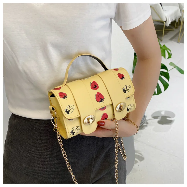 

Fashion Handbag Korean Style New Strawberry Print PU Leather Women Shoulder Bag Simple Double Dutton Chain Female Messenger Bag