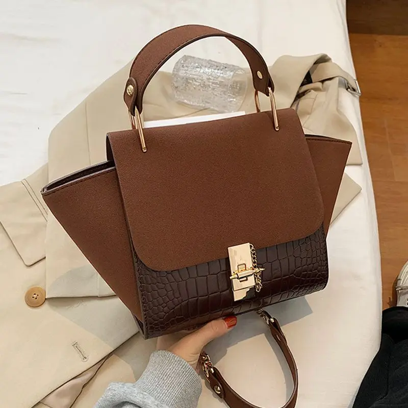 

New quality matte PU leather vintage wing shape crossbody tote bags women designer messenger handbag female chain shoulder bag