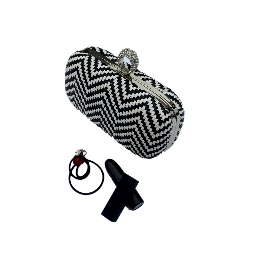 Женская вечерняя сумка ROOGLI Классическая черно белая плетеная Сумка клатч