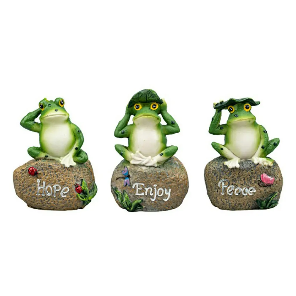 

Random Resin Frogs Garden Statues Frogs Sitting On Stone DIY Sculptures Garden Yard Decoration Home Desktop Decorative Ornament