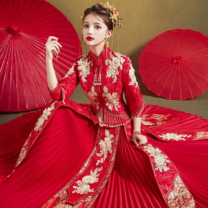 Платье-Ципао с вышивкой и воротником-стойкой рукавом три четверти |