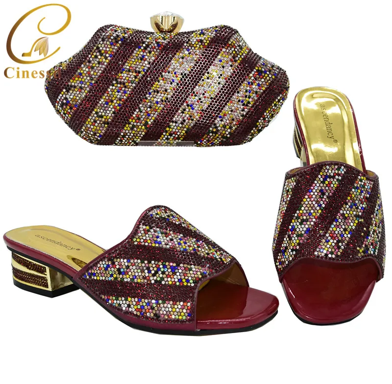 2020 женская обувь и сумка в комплекте Италии комплект из обуви сумки украшенные