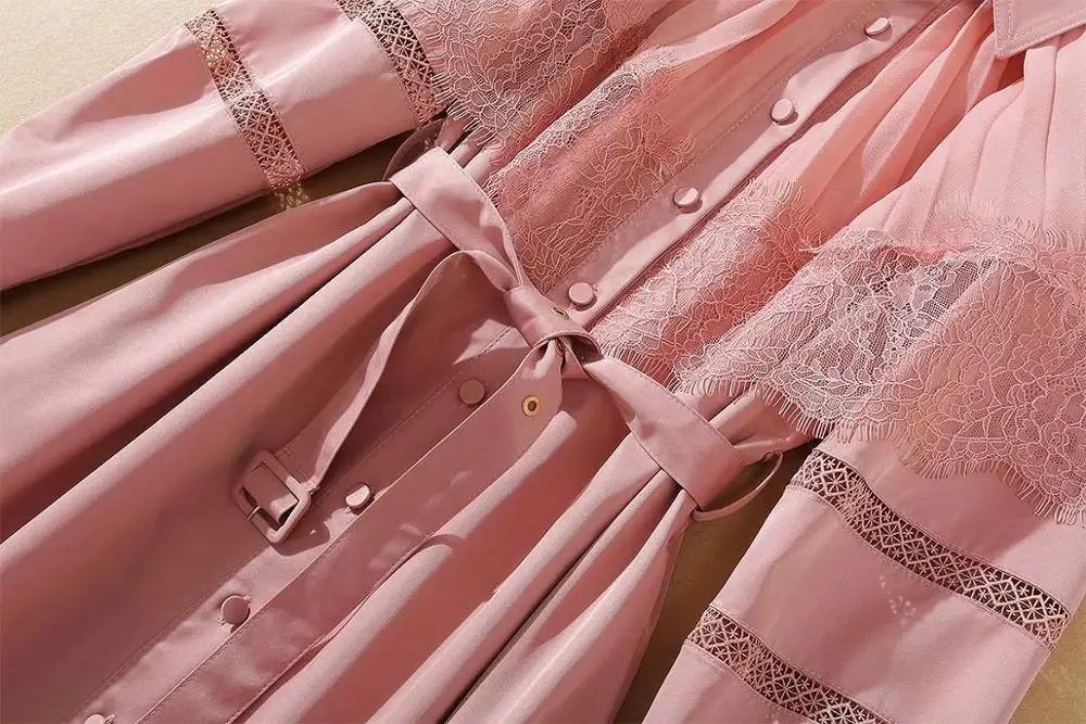 

VERDEJULIAY Runway Fashion Pink Trench Dress High Quality Lace Patchwork Cloak Hollow Out Lantern Sleeve Belt Long Dresses
