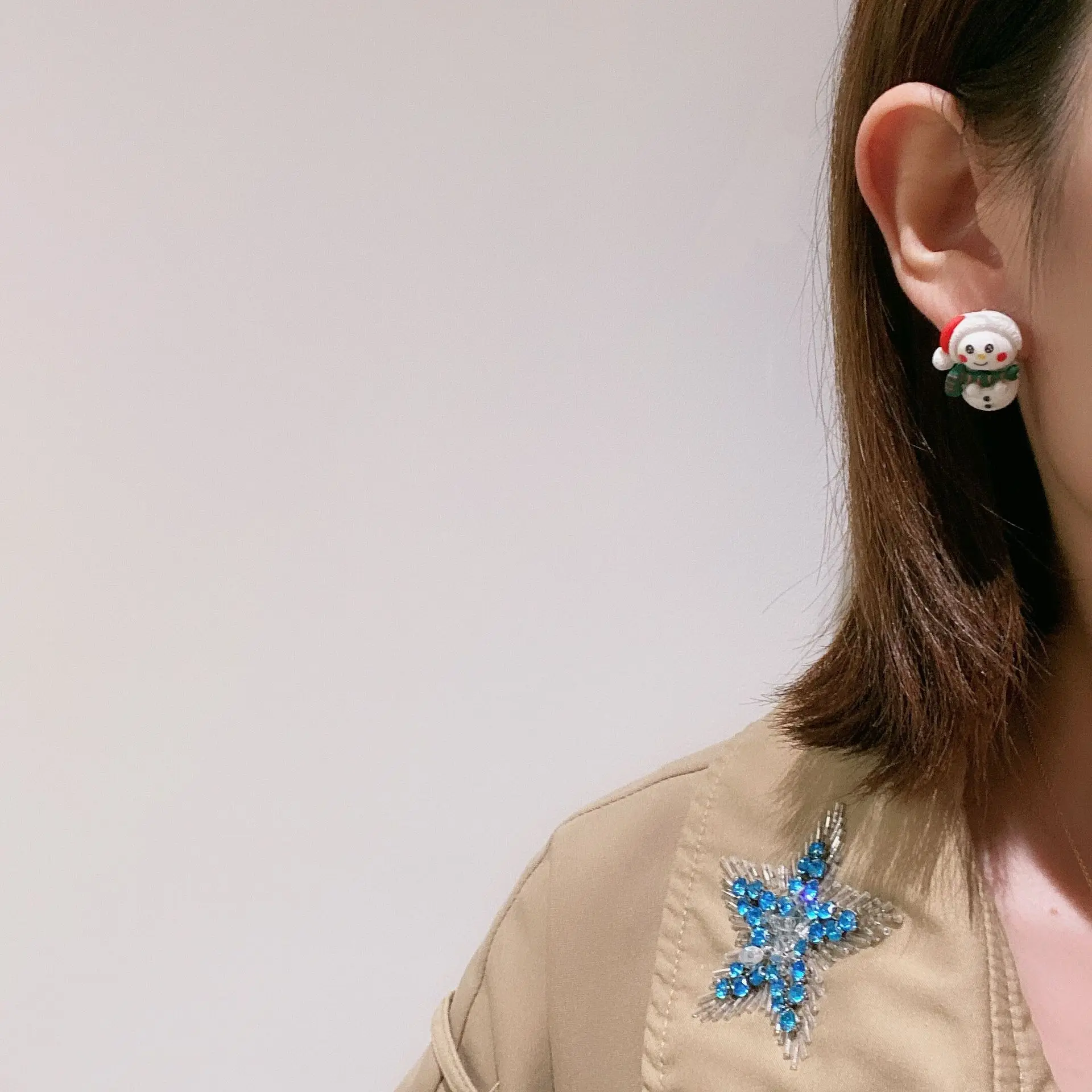 

2020 Warm Winter Christmas S925 Jewellry Cute Christmas Tree Santa Claus Deer Snowman Bells Stud Earrings for Adults Kids' Gifts