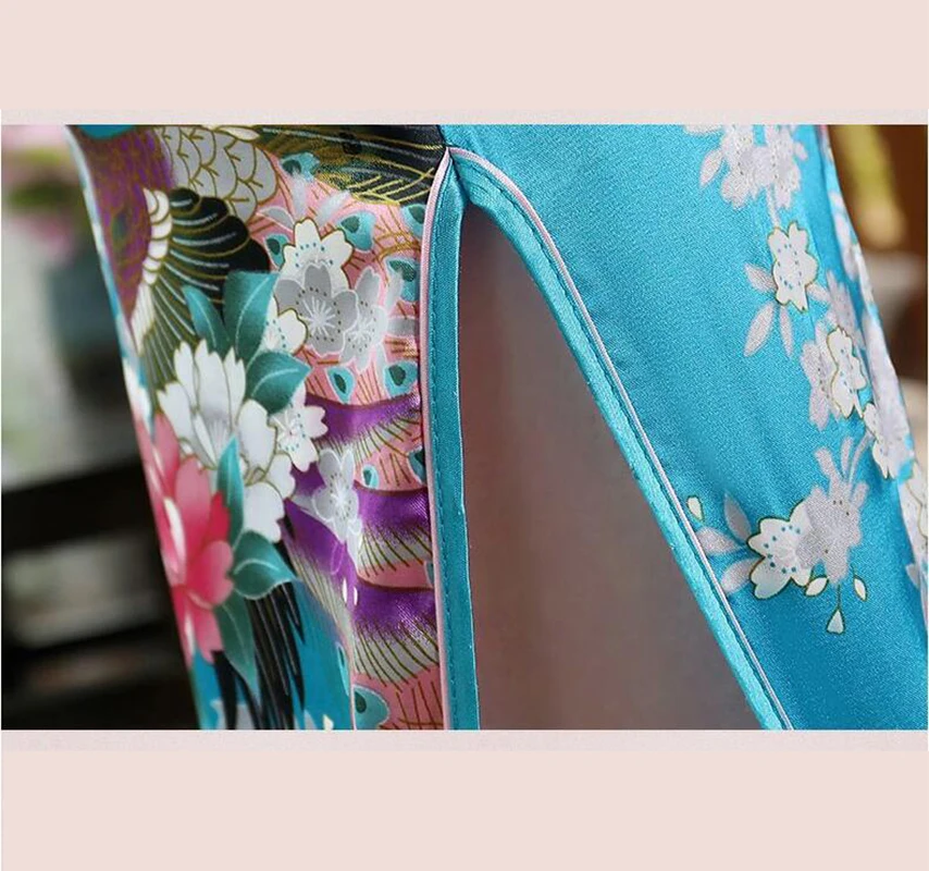Китайское национальное весеннее длинное платье Cheongsam из павлина с цветочным