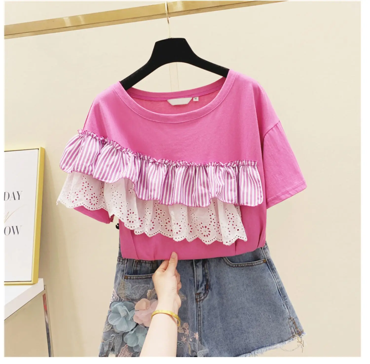 

2021 Summer New Lace Striped Patchwork Ruffled Cotton Short-Sleeved Female Tee Korean Style Loose Top Half Sleeve Sweet T-shirt
