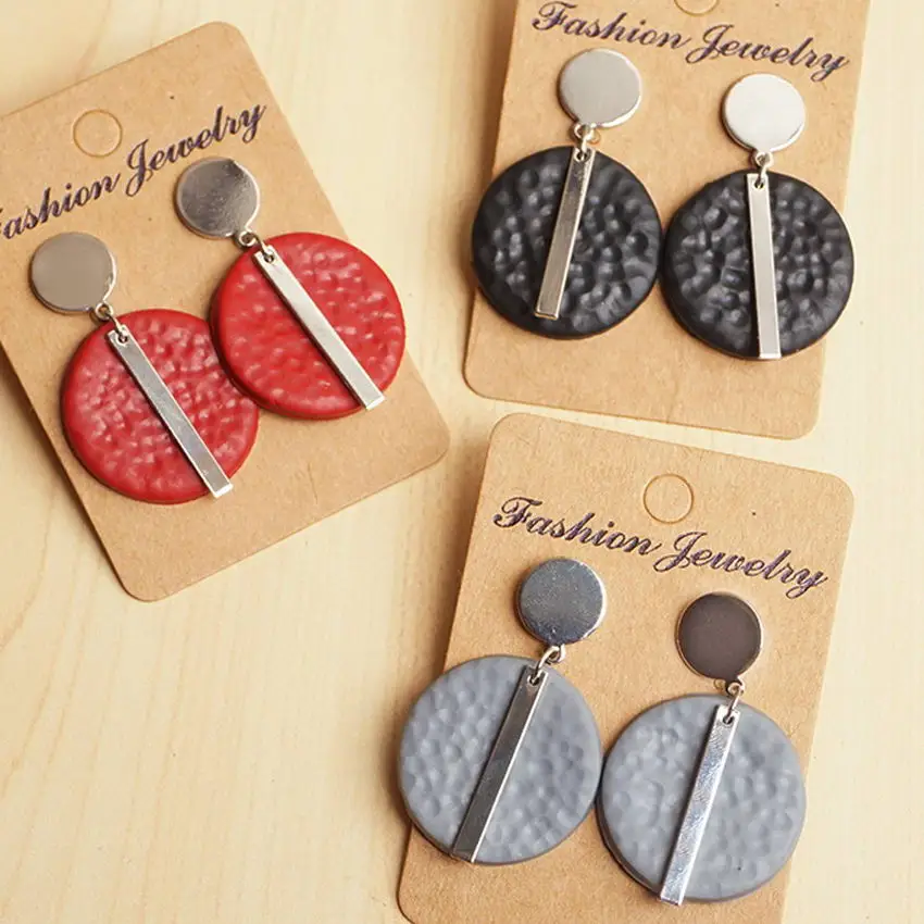 

Thin Gold Color Vertical Bar Round Shape Polymer Clay Statement Earrings for Women 2021 New Arrival Textured Designer Jewelry