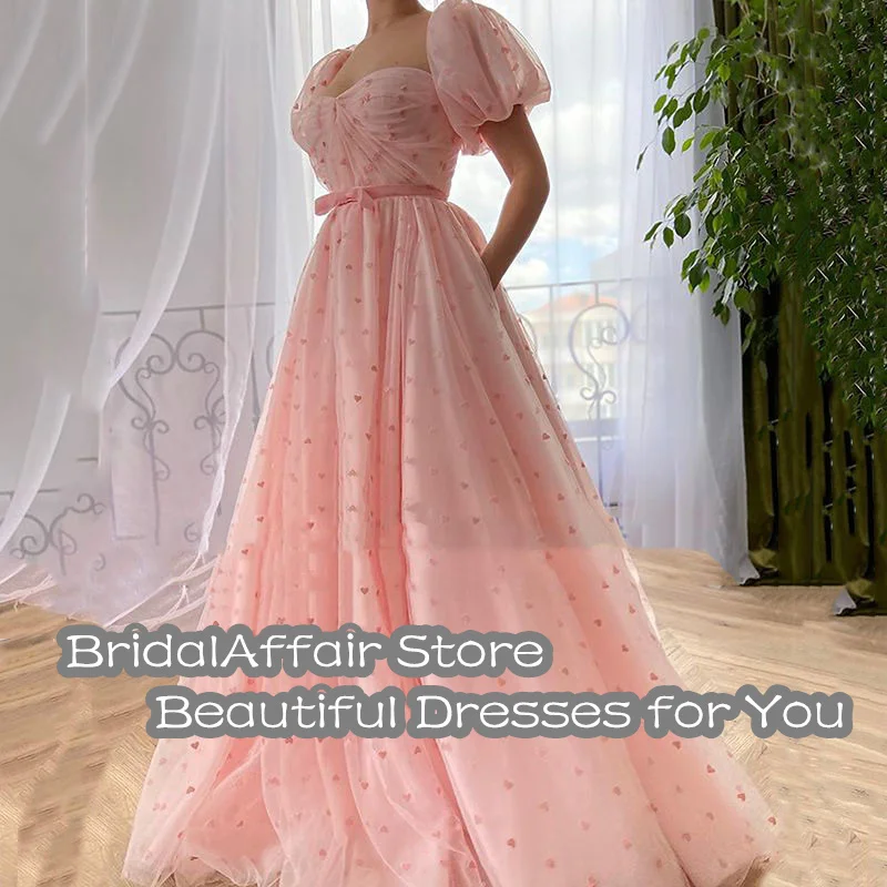 Свадебное платье BridalAffair розового цвета в стиле А-силуэт с горошкой, с открытым вырезом сердечком, короткими рукавами, формальное платье из фатина с бантом, складками и вечерними платьями.