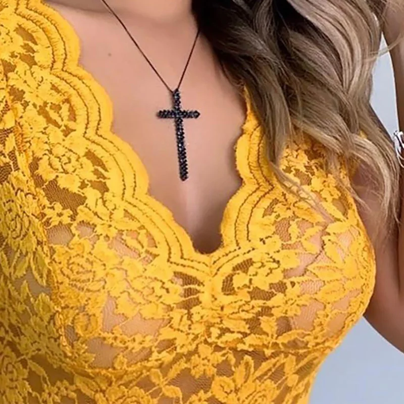 

Lace V-neck Sleeveless Mesh Tees Tops for Women Summer See Through Basic Solid Color Elegant T Shirt Ladies Plus Size Tshirt Y2k