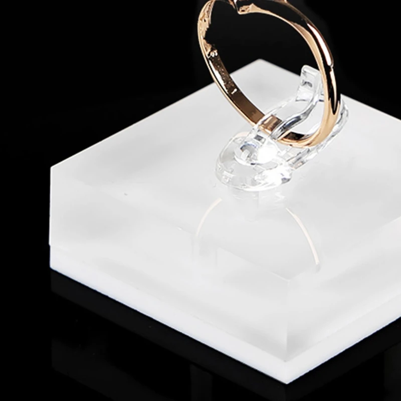 

Clear Acrylic Jewelry Holder Photography Props Ring Clips Display Stand Rings Organizer Show Rack