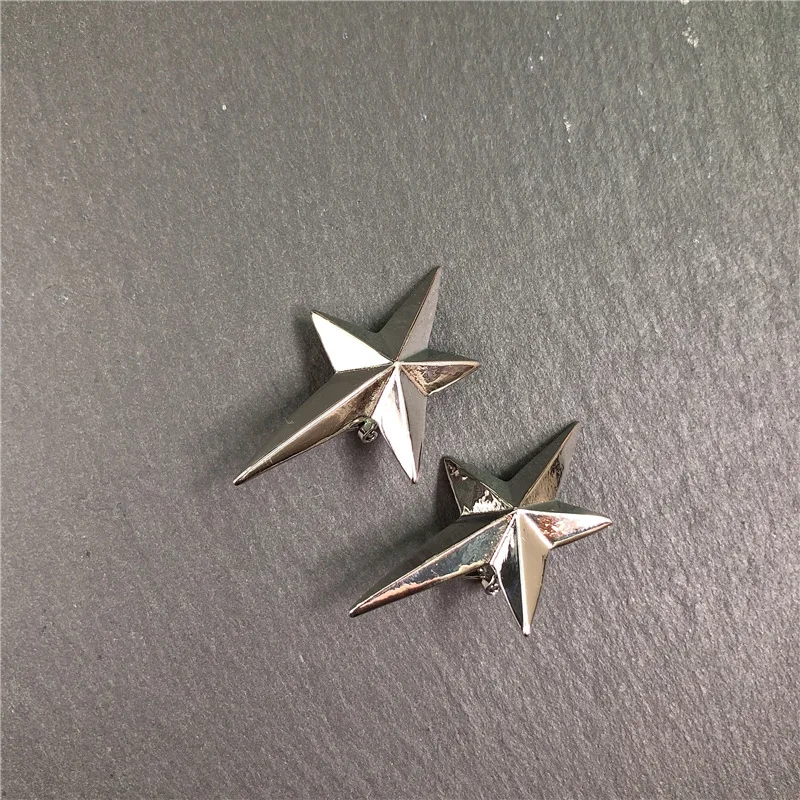 Сексуальные простые металлические несимметричные серьги-клипсы в форме звезды для женщин и девушек, геометрические золотые серебряные серьги-клипсы