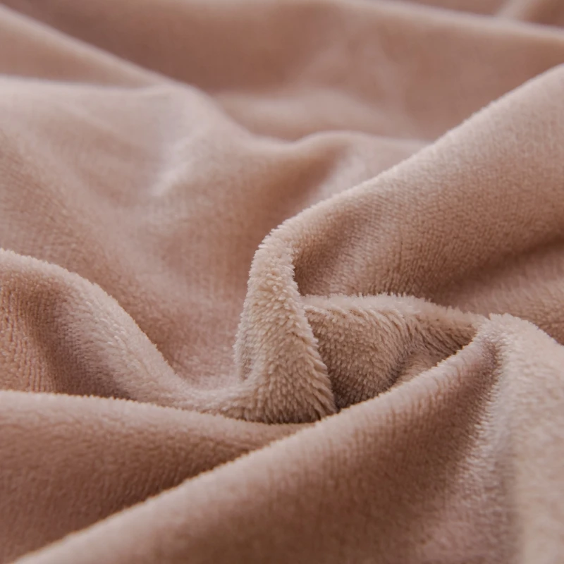 Бархатная наволочка цвета хаки макраме зима 100% с кристаллами молочным бархатным