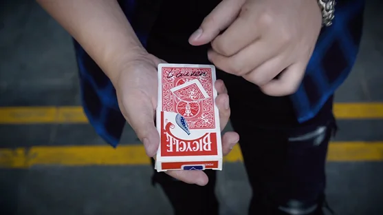 

2020 Repair By Juan Capilla - Magic Tricks