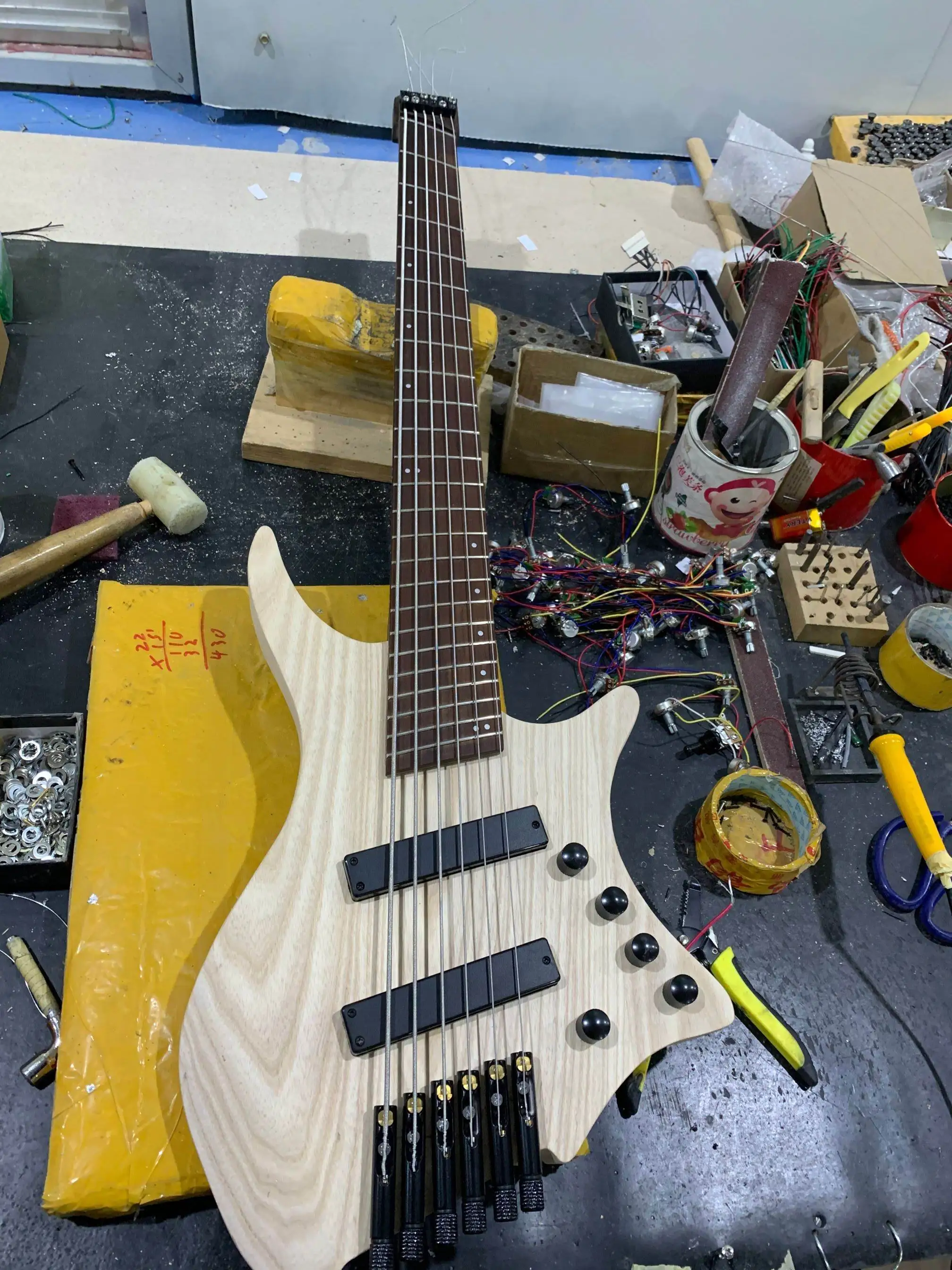 Бесплатная доставка новинка 6-струнная электрическая бас-гитара без головы