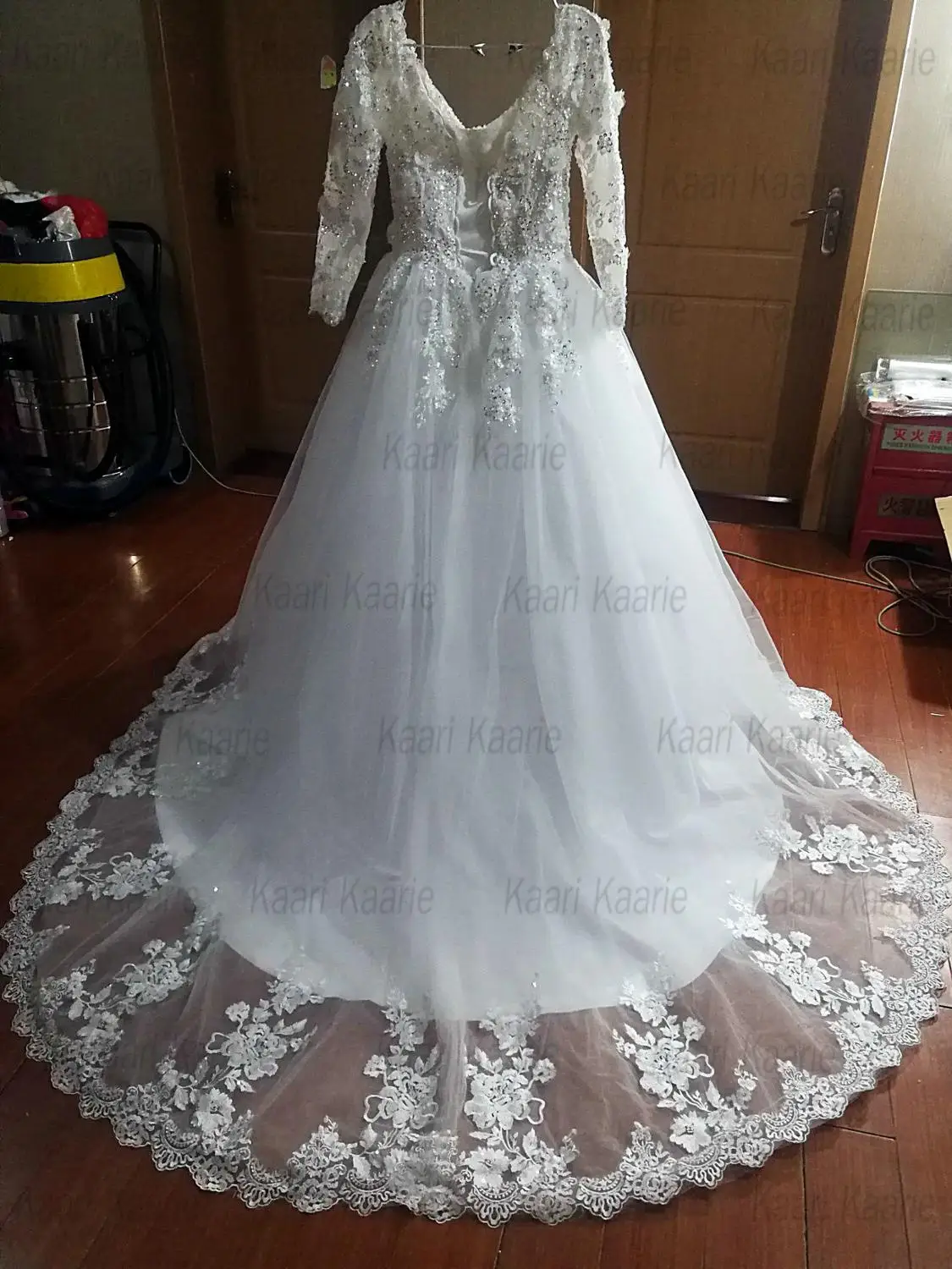 Gorgeous Princess Wedding Gowns Long Sleeves Lace Appliqus Church Formal Bride Dresses Tulle Ball Gown Bridal Dress Custom Made | Свадьбы и
