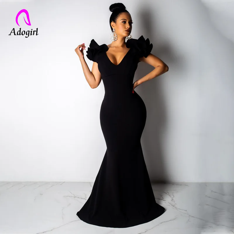 Черное женское длинное платье макси с оборками на рукавах и глубоким V образным