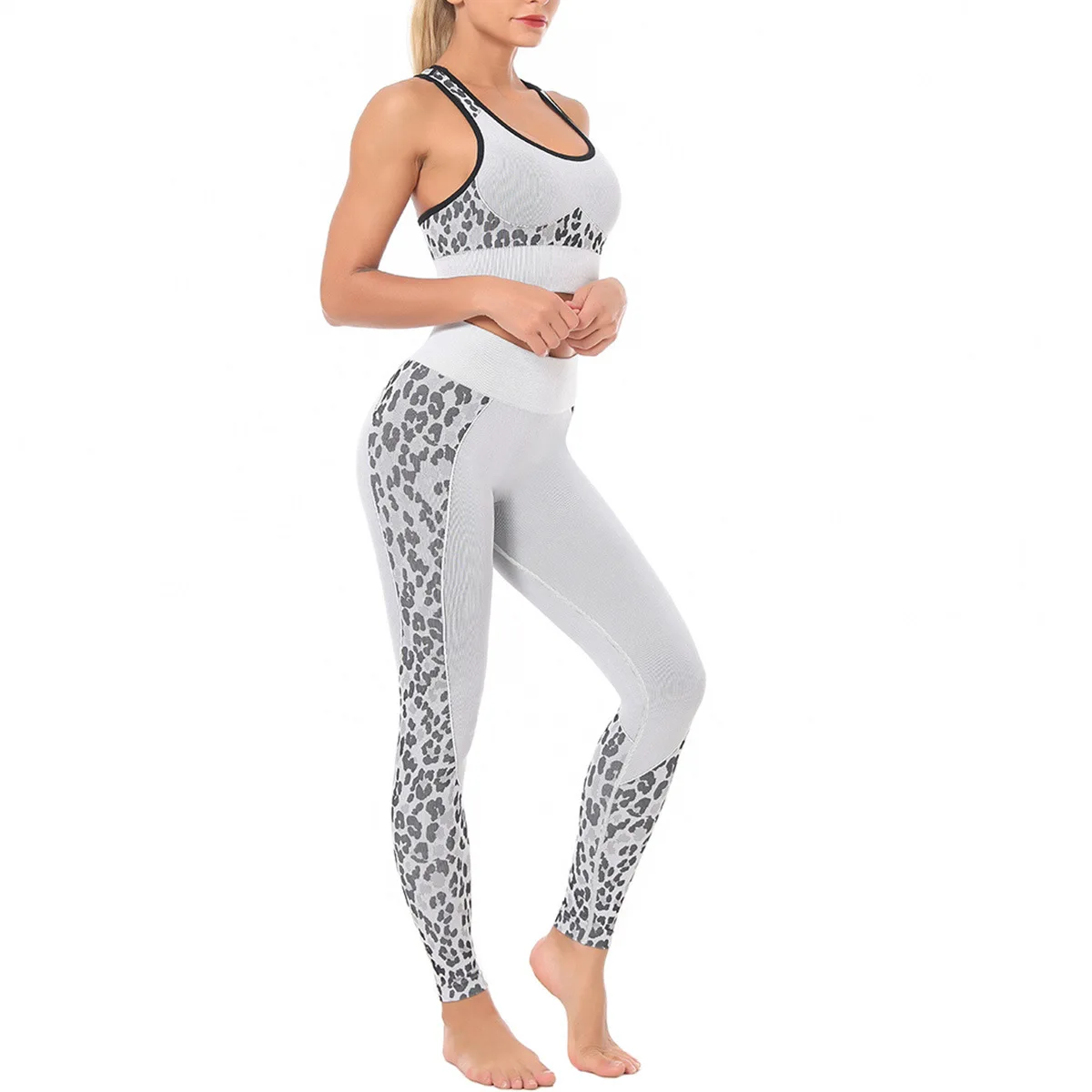 

Seamless Knitted Leopard Print Bra Set Moisture Wicking Yoga Pants Running Sports Top Ladies 2 Piece Set Women Workout Clothing
