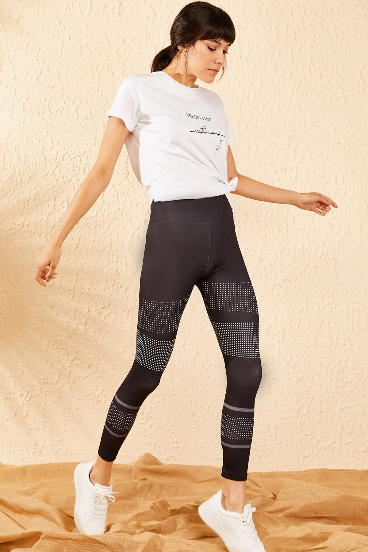 Women's Black color Digital White Dot Printed Sports leggings Slimming Fitness Leggings