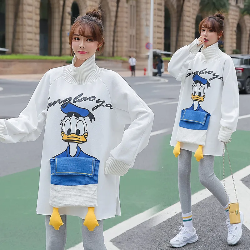 Новое модное бархатное теплое платье-свитер средней длины с героями