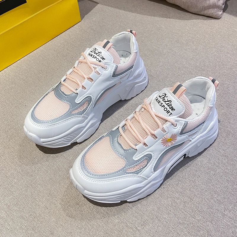 2021 женская спортивная обувь Дейзи на платформе Сезон весна лето сетчатой