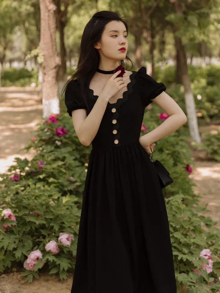 

Restoring ancient ways to film the spot with money hubble-bubble sleeve dress with black circle on the above