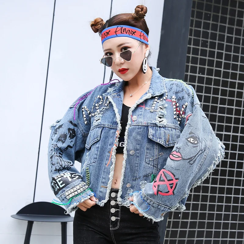 

Denim Jacket Coat 2020 Spring Jean Jackets Women Coats Female Denim Jacket Graffiti Rivet Jacket Girl Outerwear Blue Y263